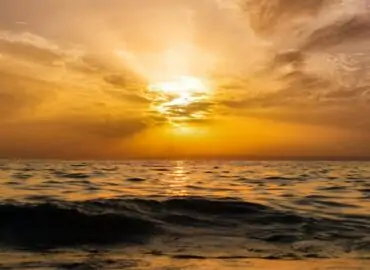 Antalya’da Nisan Ayında Deniz ve Havuza Girilir mi?